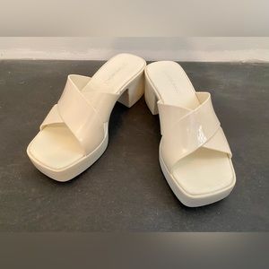 Jeffery Campbell Shiny White heels Size 6